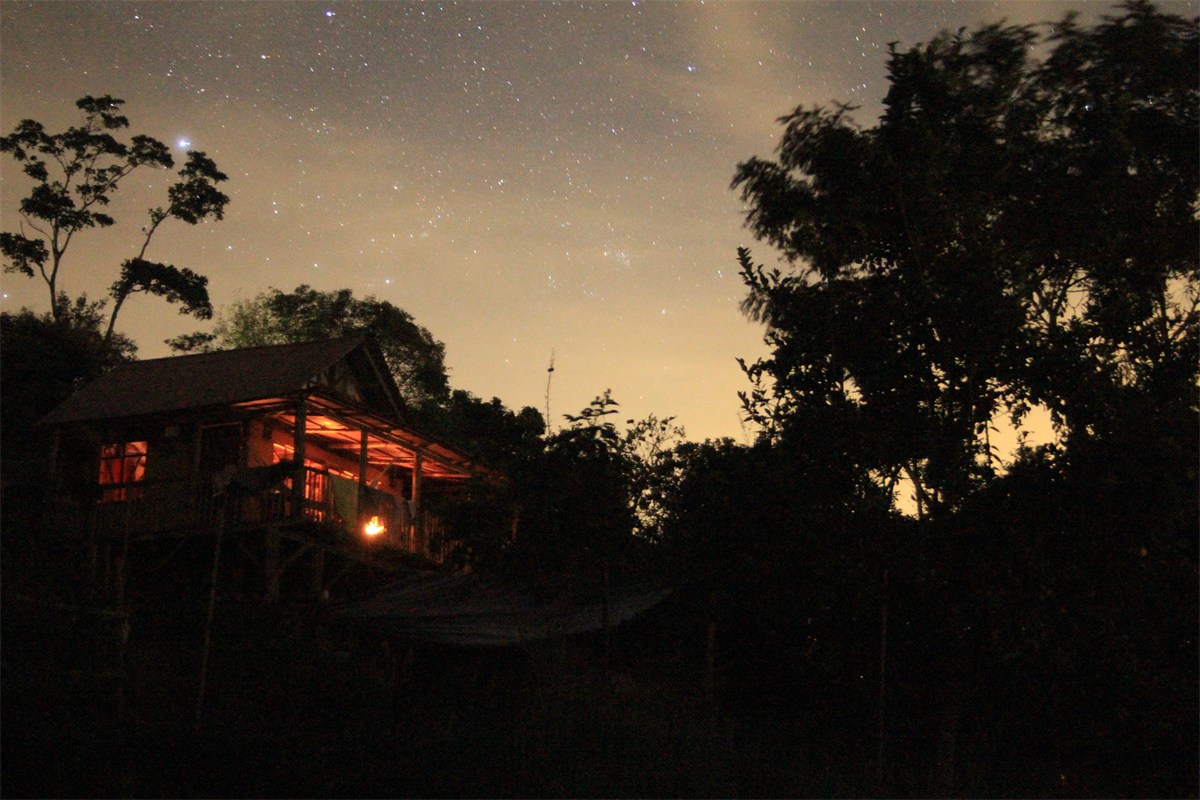 Cabaña bajo las estrellas